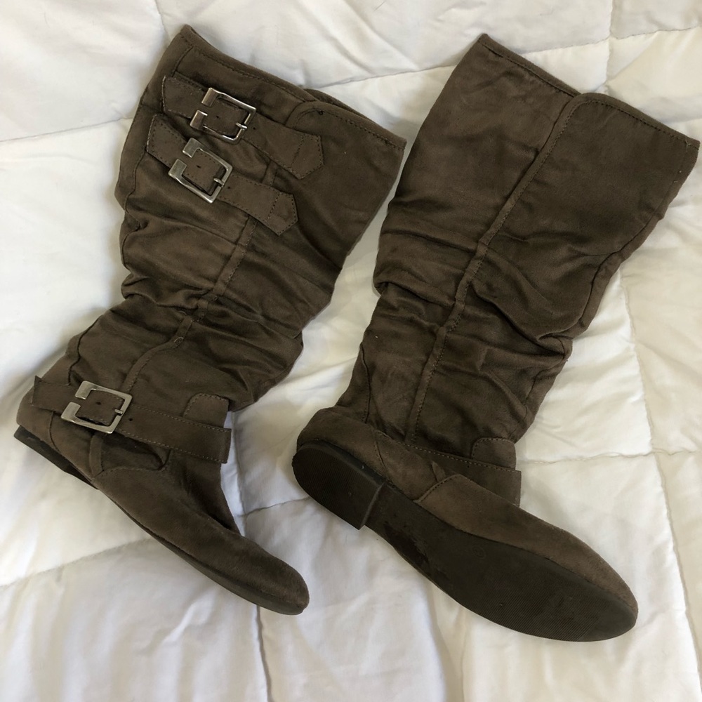 🌾Tan Suede Boots with Buckles🌾